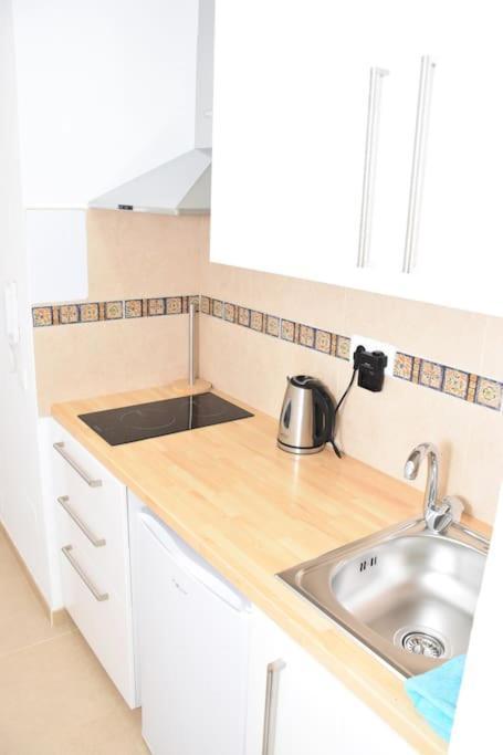 Small Apartament By The Sea Μάλαγα Εξωτερικό φωτογραφία